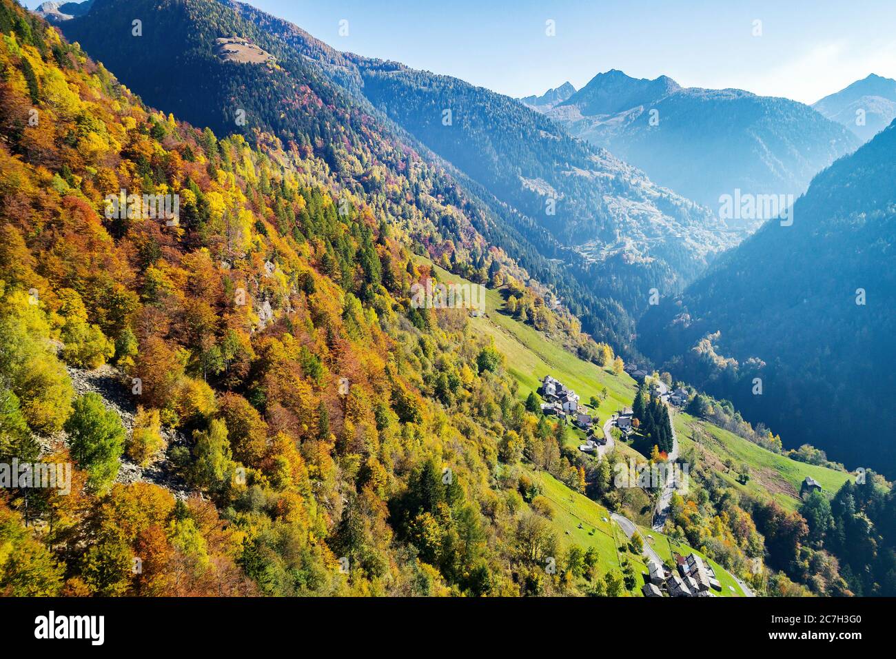 Val Tartano - Valtellina (IT) - Vista panoramica autunnale Foto Stock