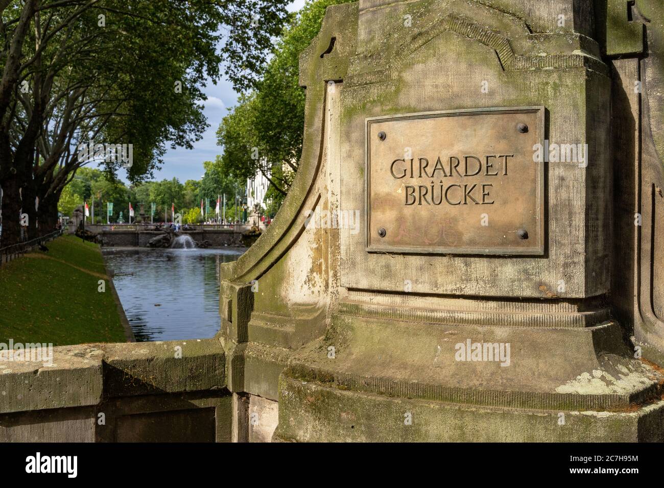 Europa, Germania, Renania Settentrionale-Vestfalia, Duesseldorf, centro città, Koenigsallee, Ponte di Girardet nel Koenigsallee di Duesseldorf Foto Stock