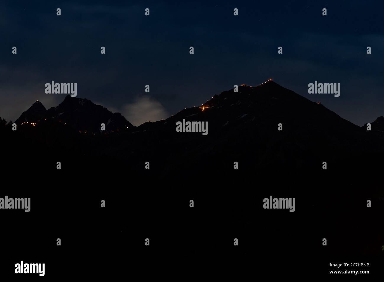 Europa, Austria, Tirolo, Alpi Ötztal, Ötztal, Herz-Jesu fuoco nelle montagne vicino Umhausen Foto Stock