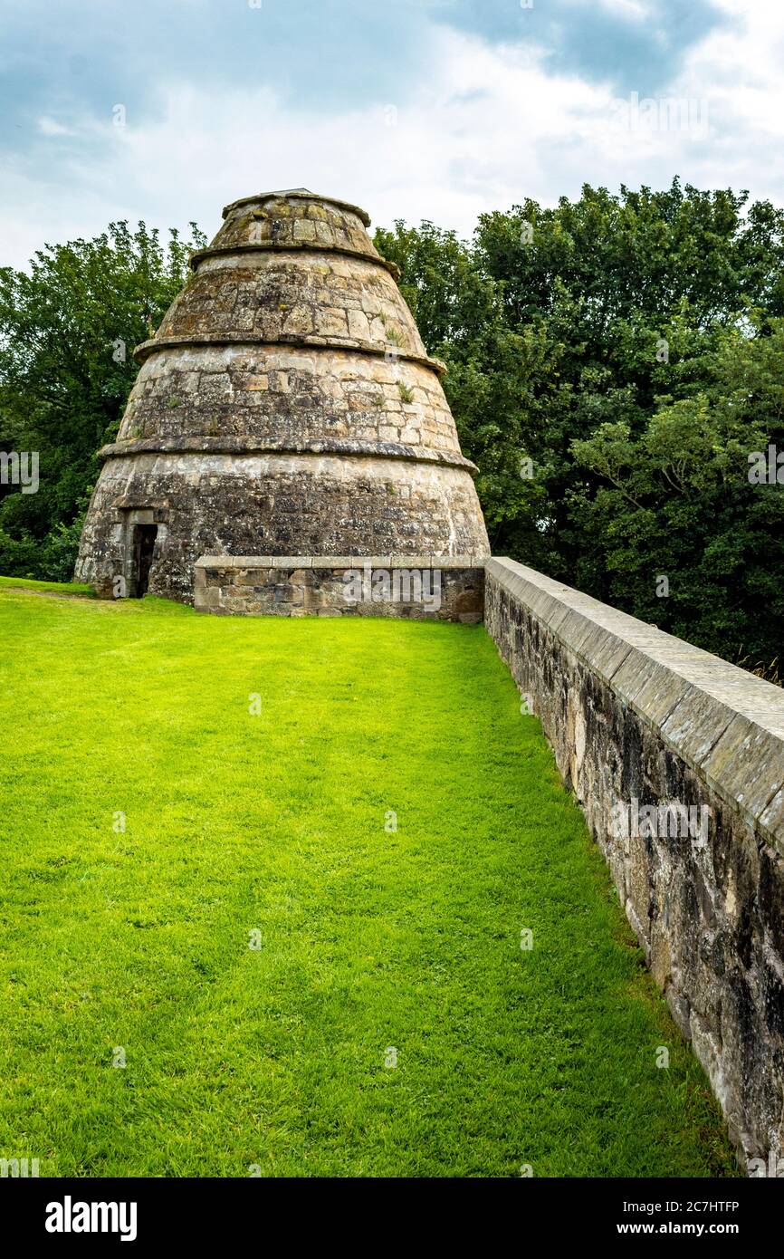 Struttura storica in Scozia, Aberdour. Foto Stock