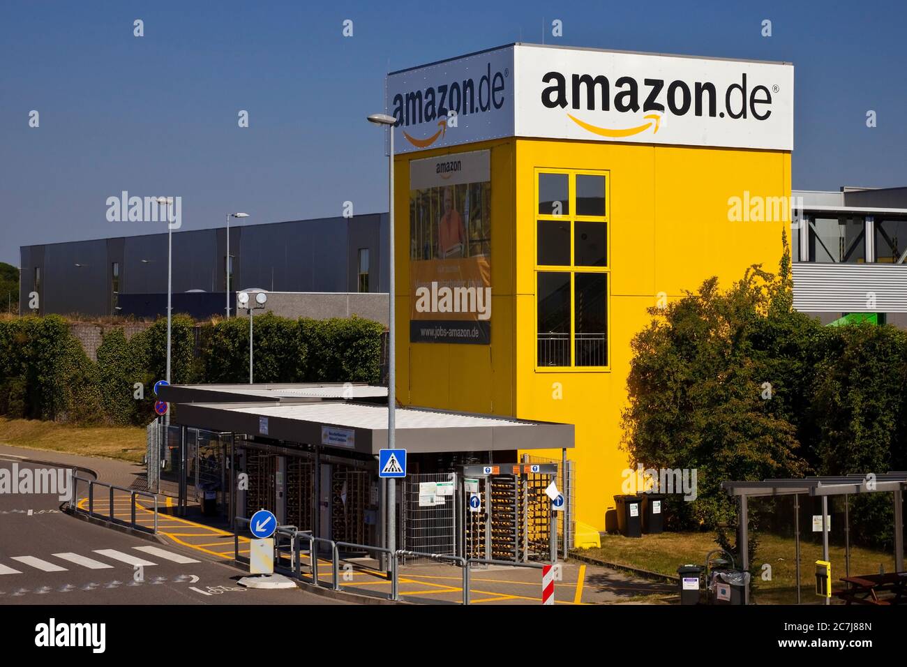 Centro logistico Amazon, una delle più grandi località della preoccupazione in Europa, Germania, Nord Reno-Westfalia, Ruhr Area, Rheinberg Foto Stock