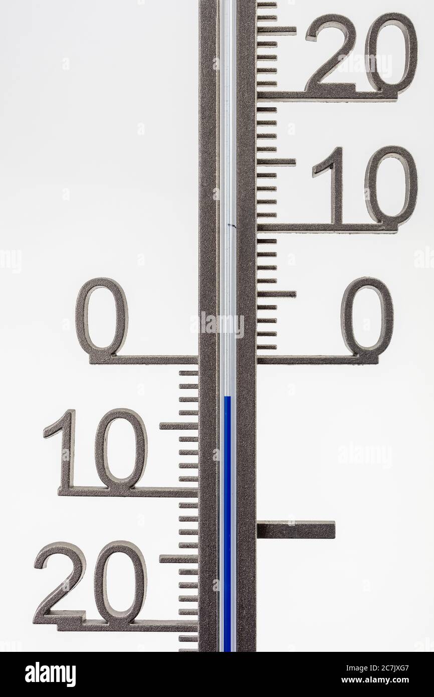 Termometro per esterni, 3 gradi sotto lo zero, simbolo, temperatura invernale, sfondo bianco, Foto Stock