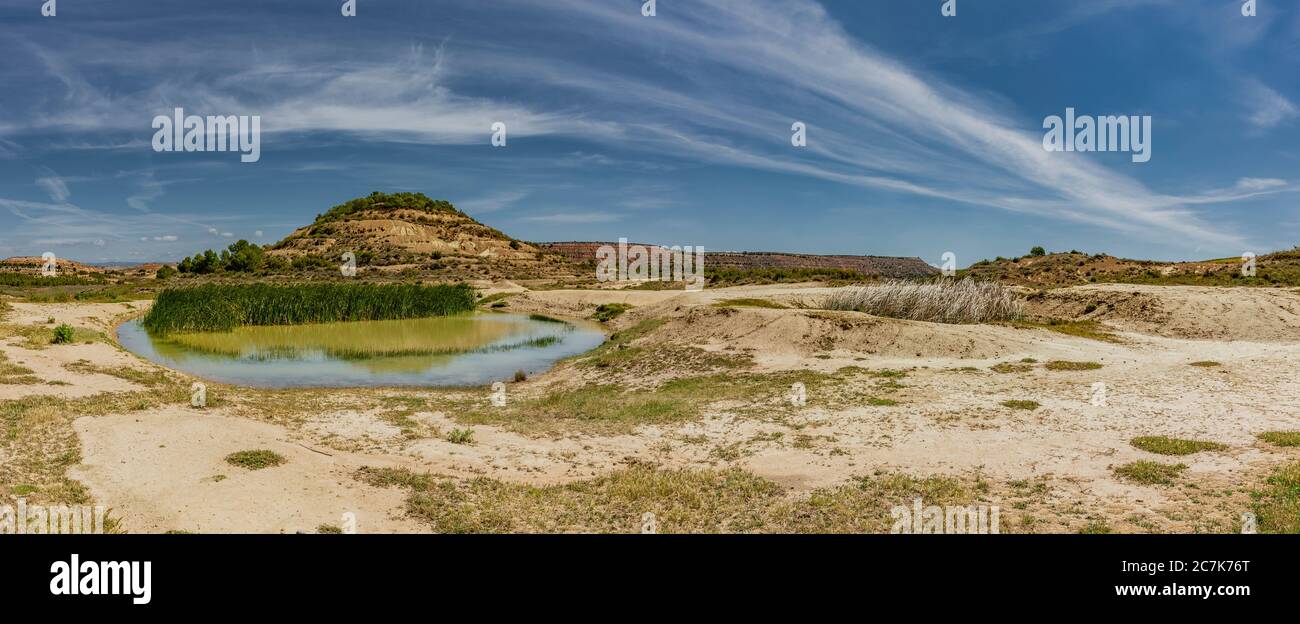 Paesaggio nel semi-deserto Bardenas Reales a Navarra, Spagna Foto Stock