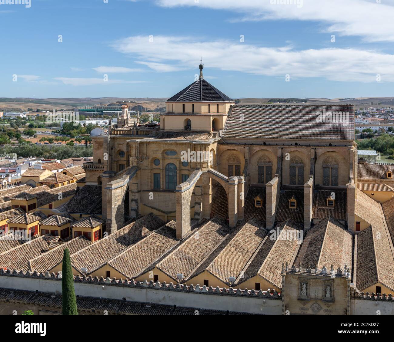 L'edificio della cattedrale gotica/manierista di Cordova sorge sul tetto dell'originale sala ipostile della moschea Foto Stock