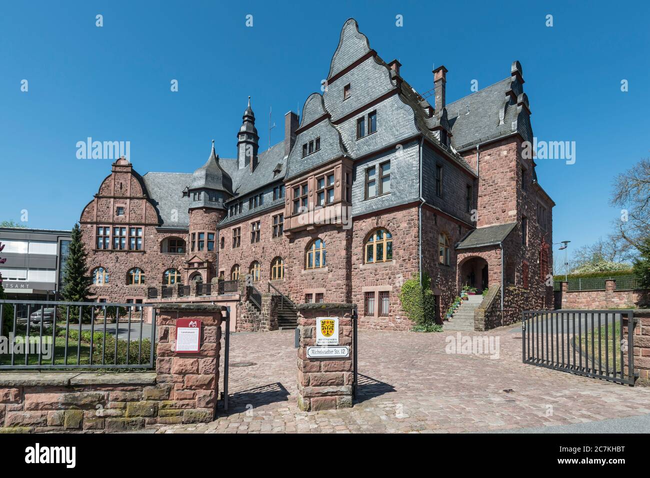 Erbach, Hessen, Germania, vecchio edificio dell'ufficio distrettuale dell'Odenwaldkreis. Foto Stock