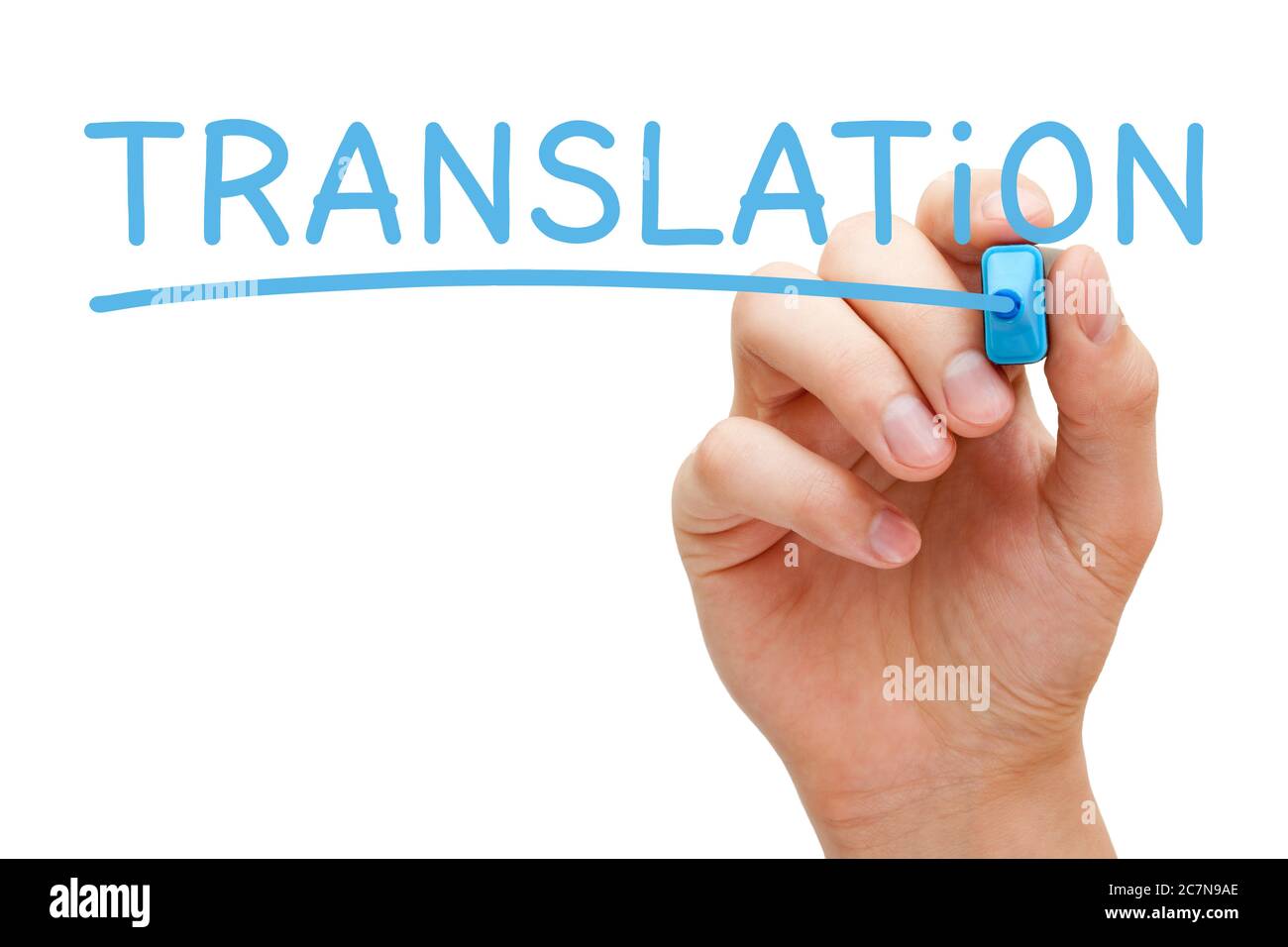 Scrittura a mano della parola traduzione con pennarello blu su lavagna trasparente isolata su sfondo bianco. Foto Stock