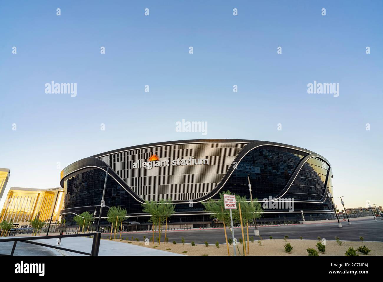 Las Vegas, 17 LUGLIO 2020 - Vista al tramonto dello stadio Allegiant finito Foto Stock