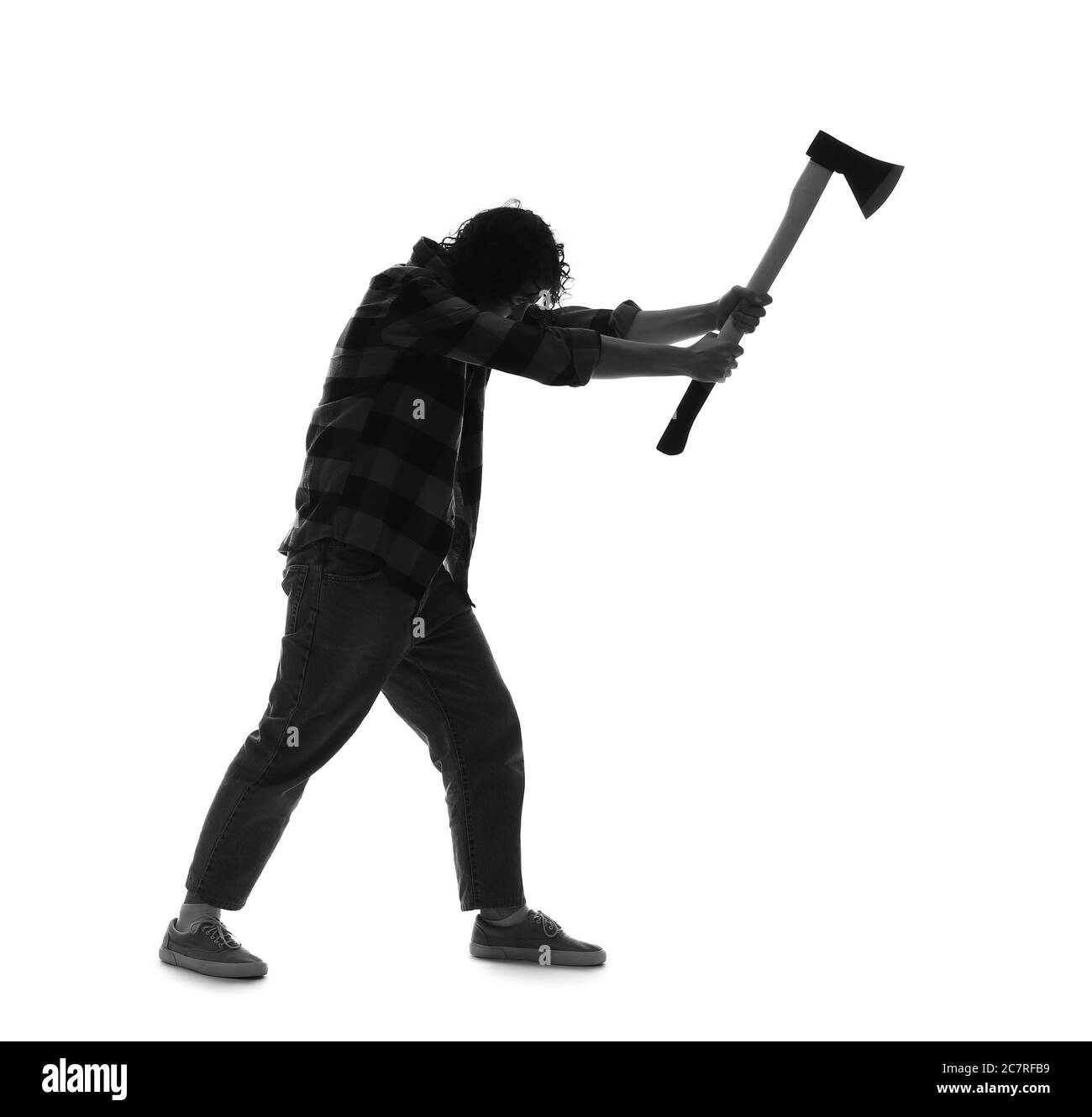 Silhouette di maniaco con ascia su sfondo bianco Foto Stock