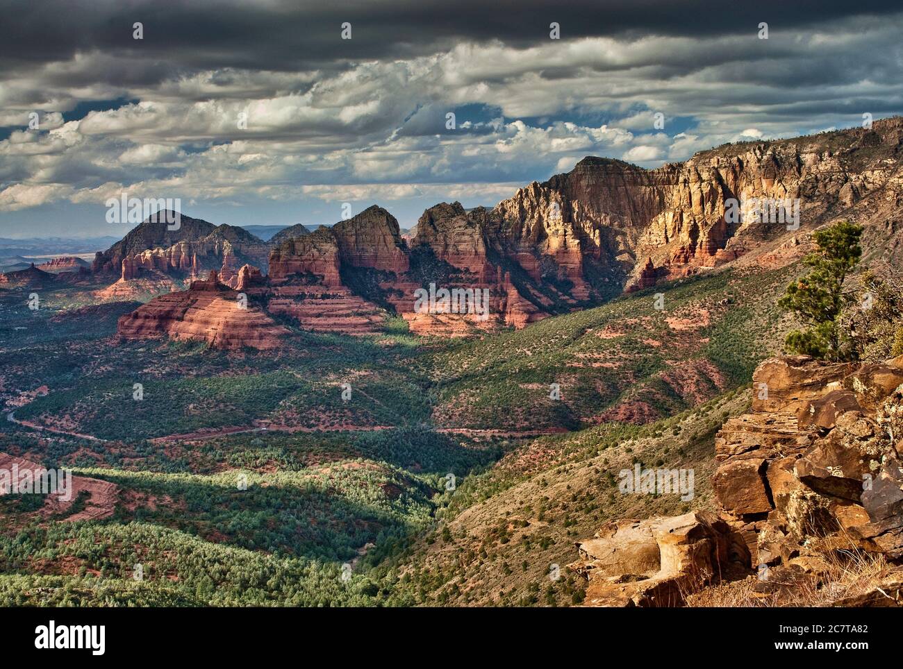 Casner Canyon da Schnebly Hill Vista nella regione delle Red Rock vicino a Sedona, Arizona, Stati Uniti Foto Stock