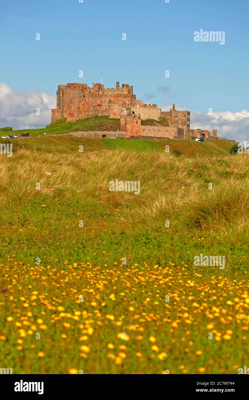 Il castello di Bamburgh, Bamburgh, Northumberland, Inghilterra. Foto Stock