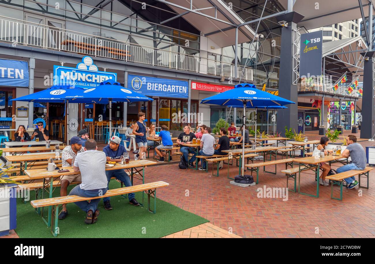 Munchen Biergarten a Queens Wharf, Wellington, Nuova Zelanda Foto Stock