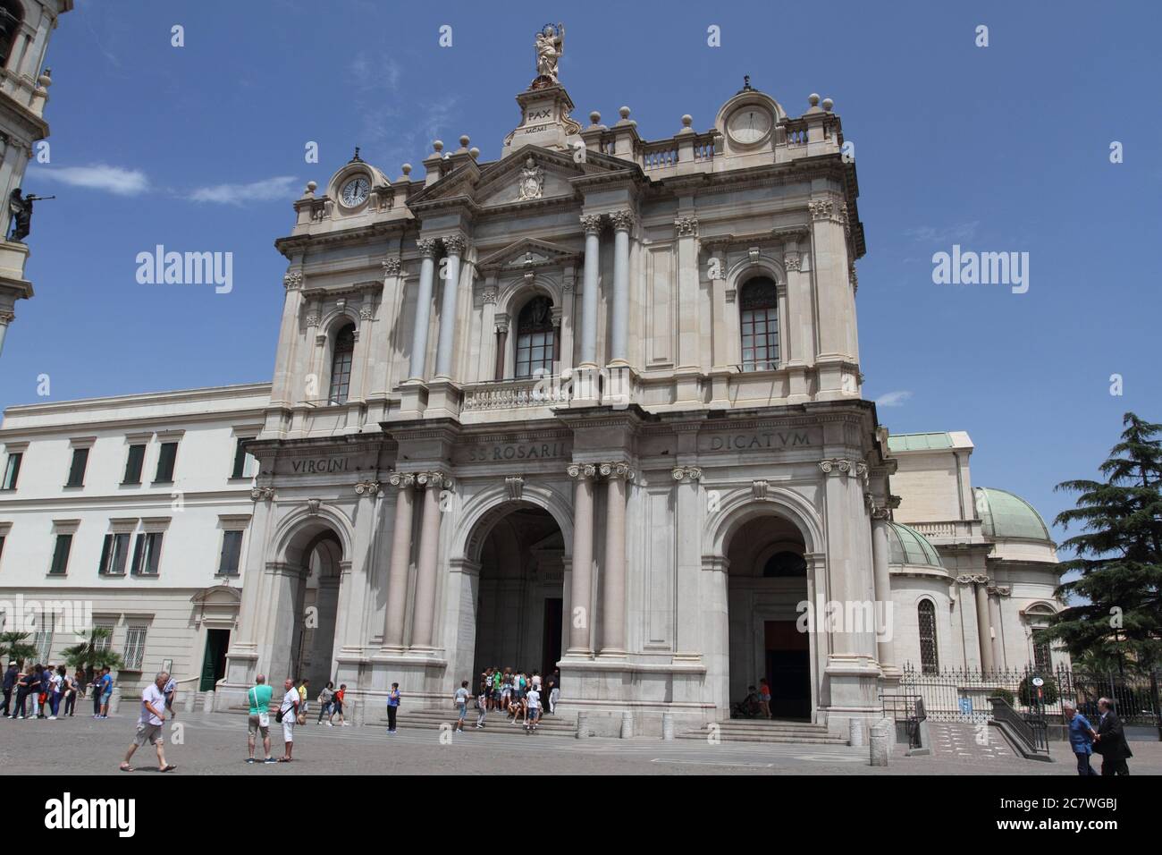 Madonna di pompei immagini e fotografie stock ad alta risoluzione - Alamy