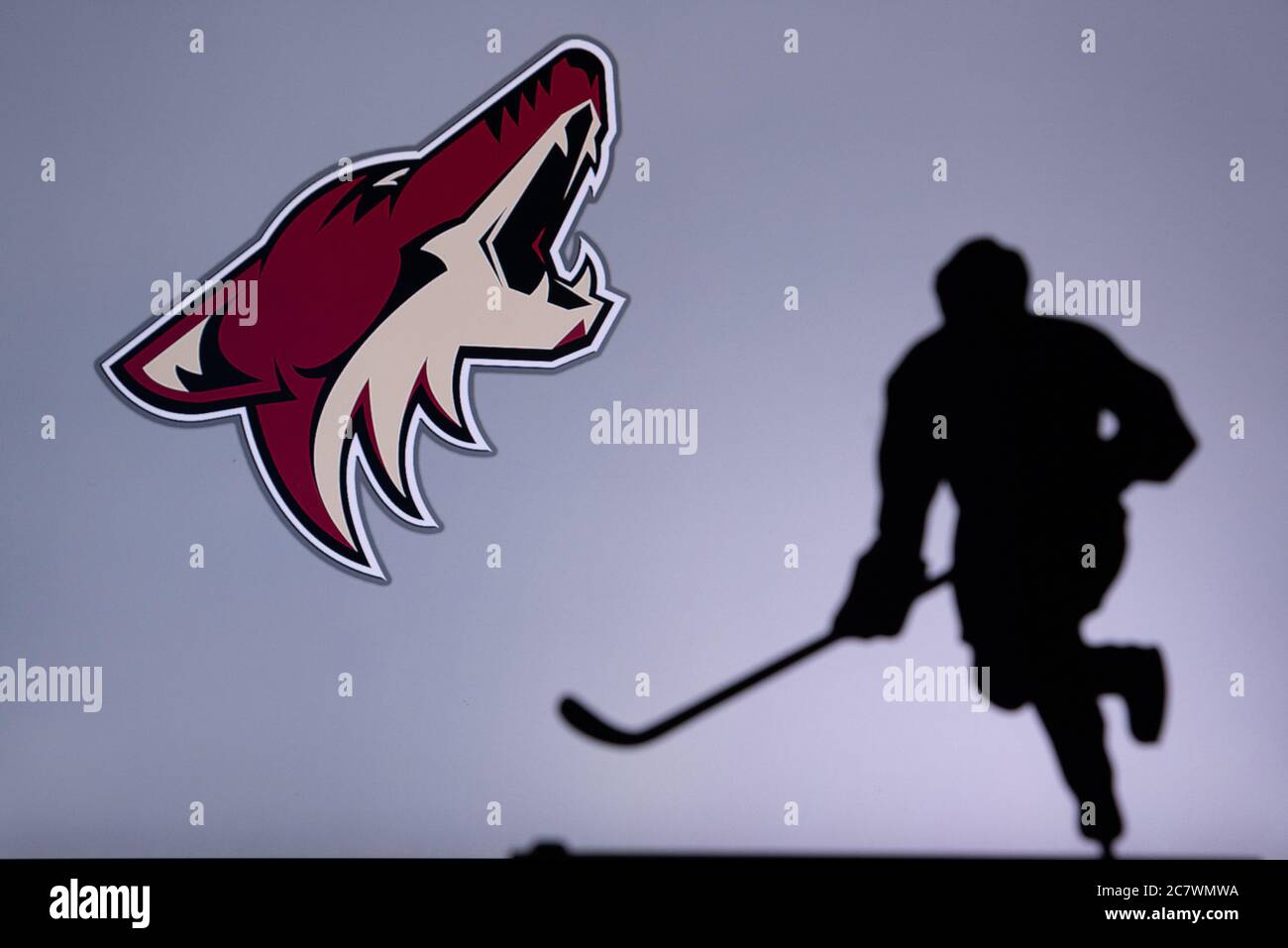 TORONTO, CANADA, 17. LUGLIO: Arizona Coyotes concept foto. Silhouette di professionista NHL giocatore di hockey Foto Stock