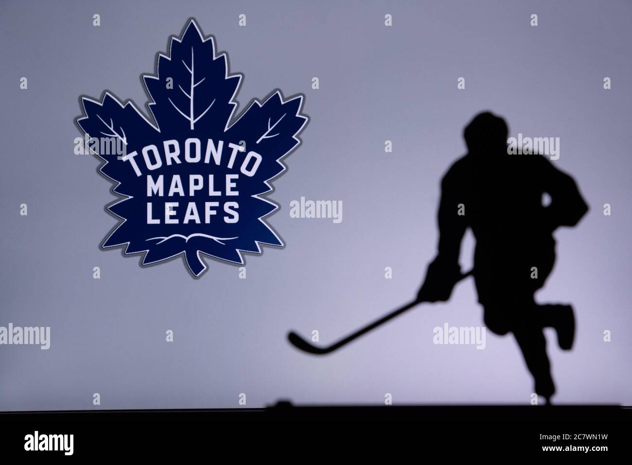 TORONTO, CANADA, 17. LUGLIO: Toronto Maple Leafs concept foto. Silhouette di professionista NHL giocatore di hockey Foto Stock