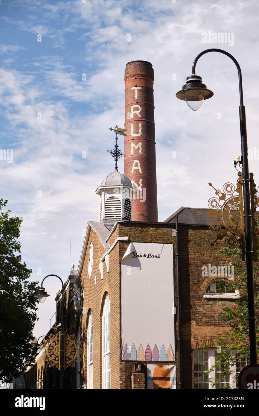 Il vecchio camino dell'ex fabbrica di birra Truman situata nel Brick Lane. Foto Stock