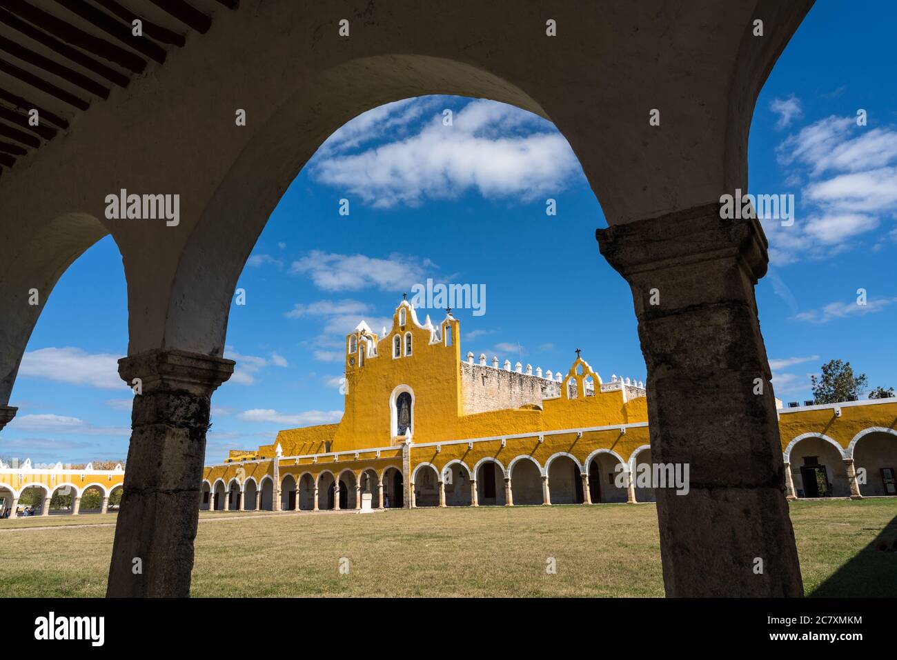 Il Convento di San Antonio o Sant'Antonio da Padova fu fondato nel 1549 e completato nel 1562. Fu costruito sulla base di una grande piramide Maya. Foto Stock