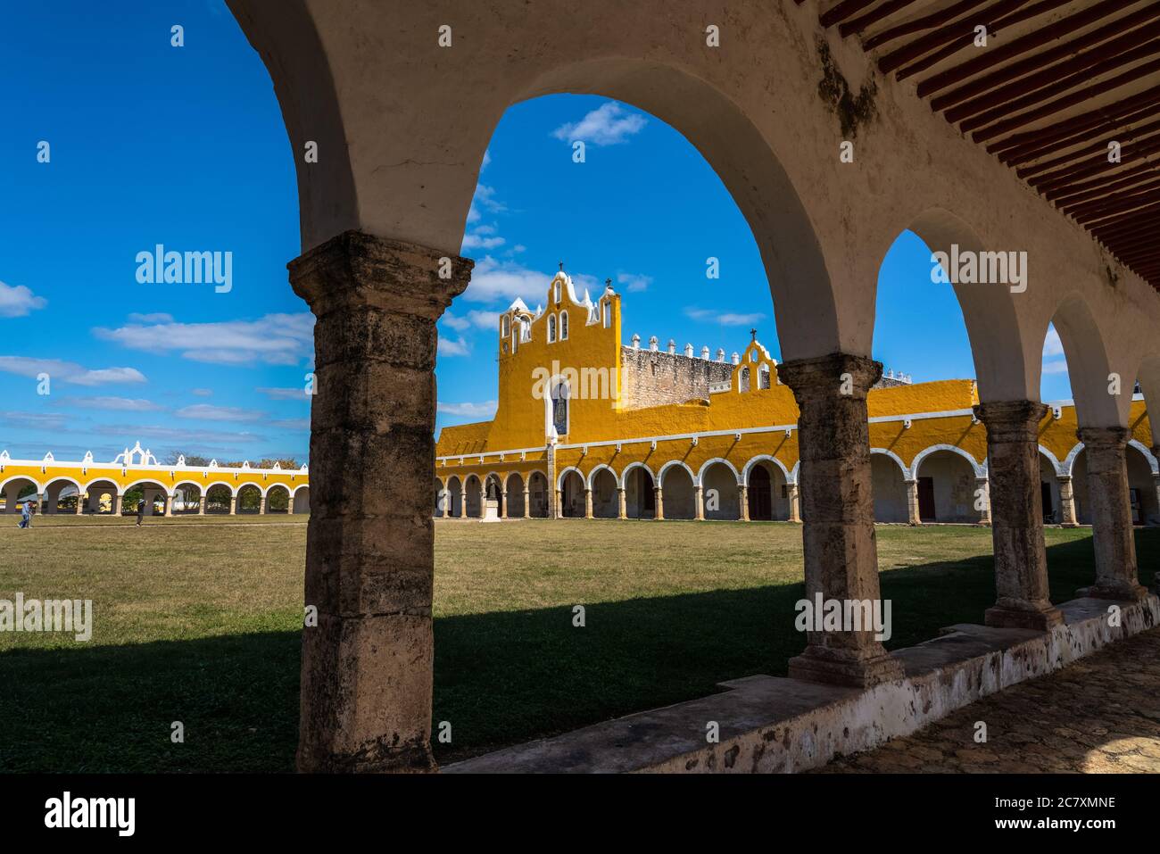 Il Convento di San Antonio o Sant'Antonio da Padova fu fondato nel 1549 e completato nel 1562. Fu costruito sulla base di una grande piramide Maya. Foto Stock