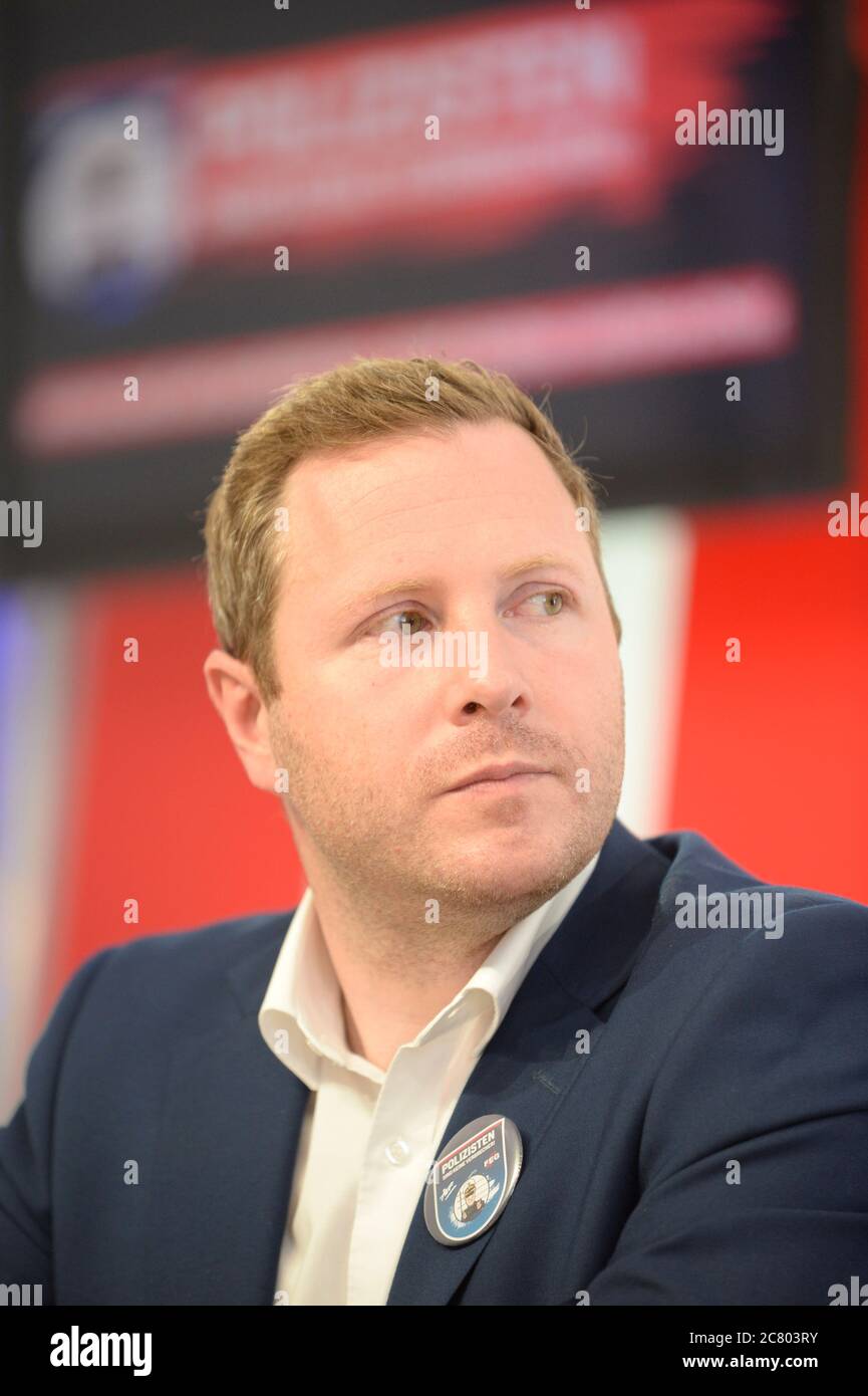 Vienna, Austria. 20 luglio 2020. Conferenza stampa "i poliziotti non sono criminali" con il Segretario Generale NAbg di FPÖ (Partito della libertà Austria). Michael Schnedlitz al Media Center FPÖ di Vienna. Credit: Francesco PERC / Alamy Live News Foto Stock