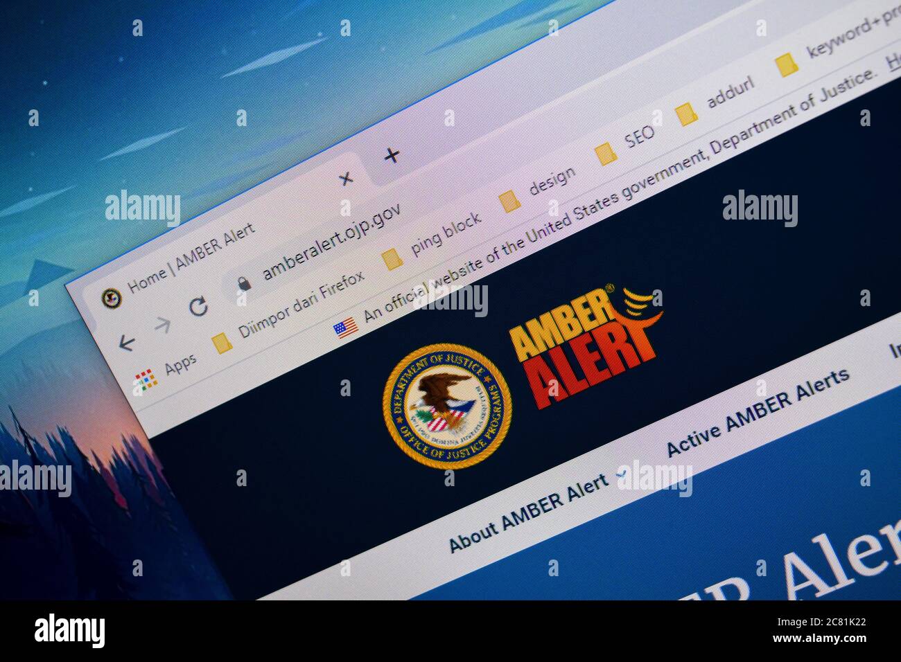 Home page del sito Web Amber Alert sullo schermo del computer. Sistema di trasmissione di emergenza per sottrazione di bambini. Bekasi, luglio 21 2020 Foto Stock