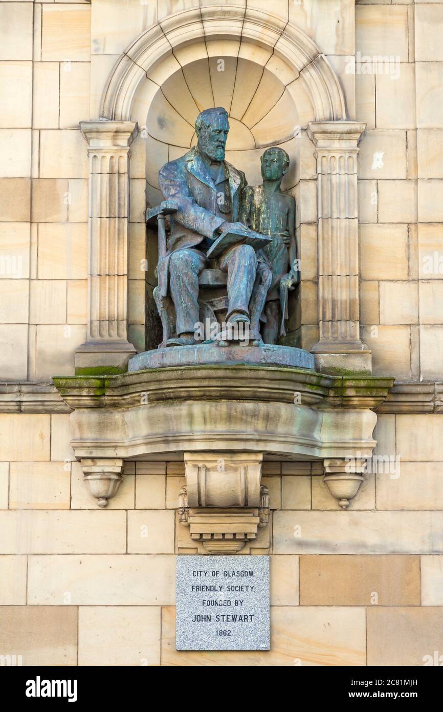 Monumento a John Stewart fondatore della City of Glasgow friendly Society, Douglas Street, Glasgow, Scozia, Regno Unito Foto Stock