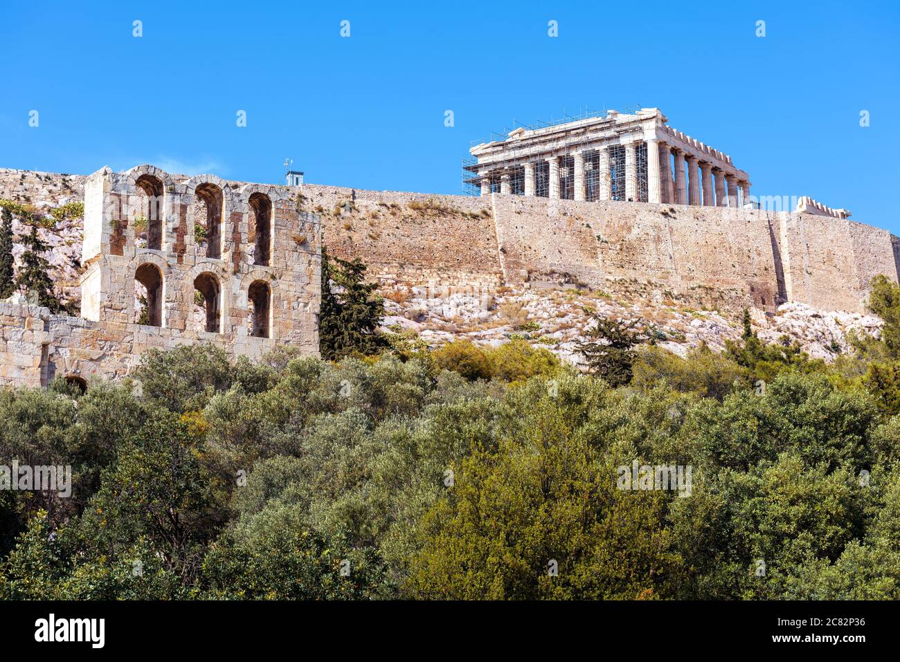 Collina dell'Acropoli e tempio del Partenone in estate, Atene, Grecia