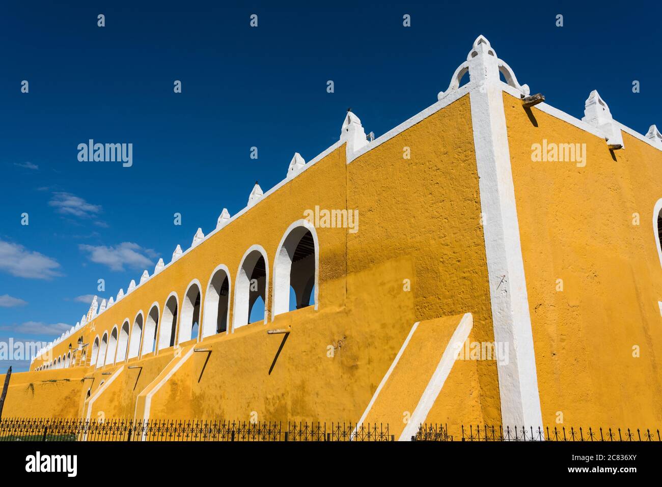 Il Convento di San Antonio o Sant'Antonio da Padova fu fondato nel 1549 e completato nel 1562. Fu costruito sulla base di una grande piramide Maya. Foto Stock