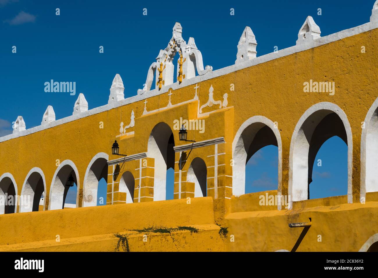 Il Convento di San Antonio o Sant'Antonio da Padova fu fondato nel 1549 e completato nel 1562. Fu costruito sulla base di una grande piramide Maya. Foto Stock