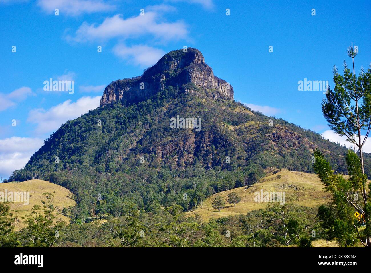 Monte Lindesay in una bella giornata nel Queensland Foto Stock