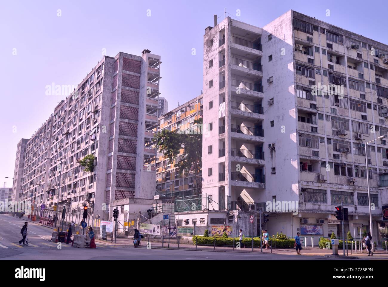 Un vecchio edificio residenziale pubblico, Hong Kong Foto Stock