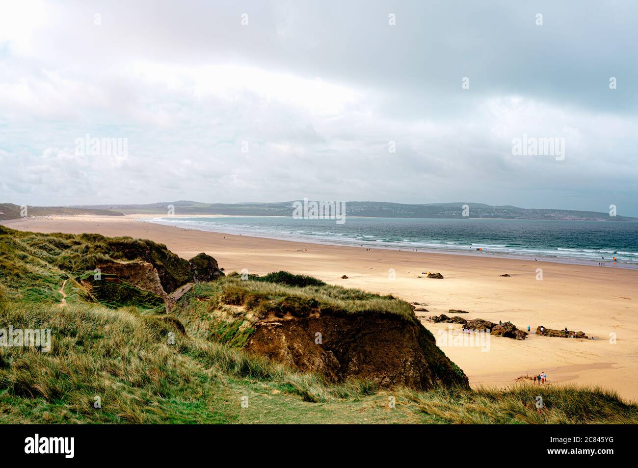 Il paesaggio di Gwithan Beach, St Ives, Cornovaglia in estate. Foto Stock