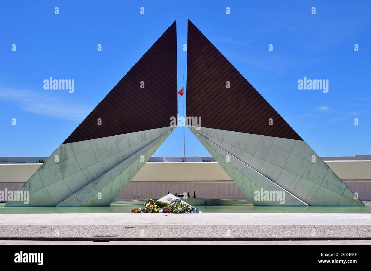 Lisbona, Portogallo - 11 Giugno 2017: Monumento aos Combatentes do Ultramar. Monumento costruito per ricordare l'esercito portoghese caduto nel Colo africano Foto Stock