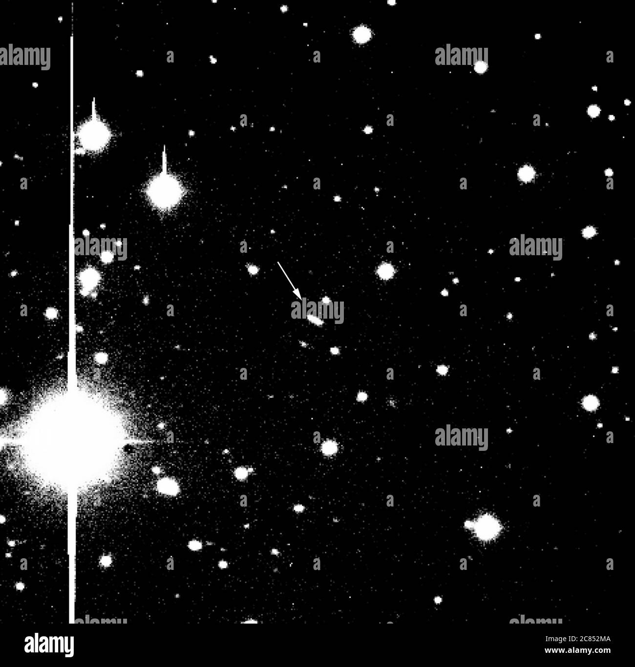 Washington, Stati Uniti. 21 luglio 2020. Questa immagine, presa con il telescopio Hale da 200 pollici sul Monte Palomar dagli astronomi del Jet Propulsion Laboratory della nave spaziale Deep Space 1, è stata creata a una distanza di 2.3 milioni di miglia dalla Terra. Tracciando un percorso contro la costellazione Gemini, è stato ottenuto il 16 novembre 1998, 23 giorni dopo il lancio della navicella da Capo Canaveral, FL. Nella parte superiore dell'immagine è a nord. Ogni lato di questa immagine quadrata è di cinque minuti di arco o circa 0.08 di un grado. Crediti NASA/UPI: Notizie dal vivo UPI/Alamy Foto Stock