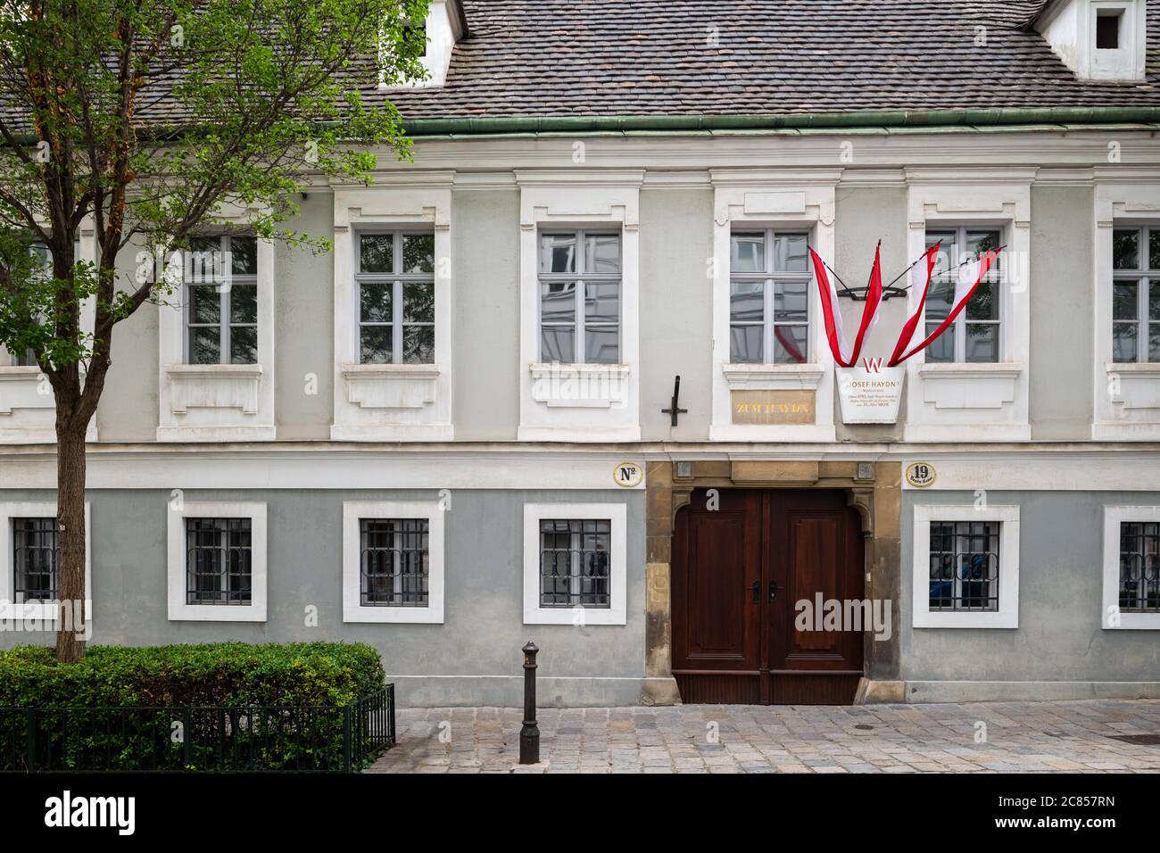 Vienna, Austria - 18 giugno 2020: Museo di Josef Haydn nel 6 ° distretto di Vienna. Il famoso compositore austriaco acquistò questa casa con un giardino Foto Stock