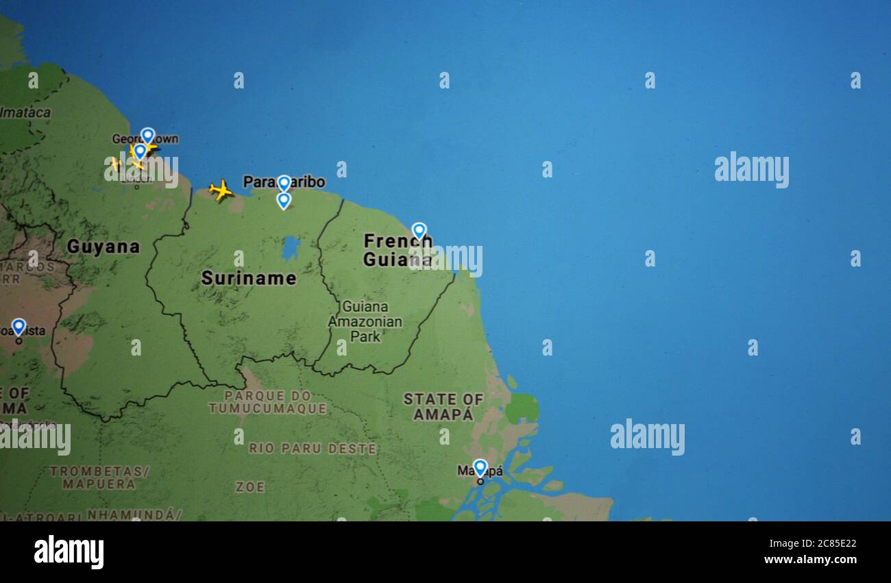 Traffico aereo sulla Guyana Francese, Suriname, Guyana, Brasile ( 21 luglio 2020, UTC 12.18), su Internet con il sito Flightradar 24, durante la Coronavirus Pan Foto Stock