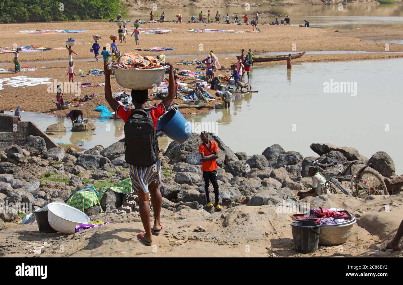 Giorno di lavanderia Africana Foto Stock