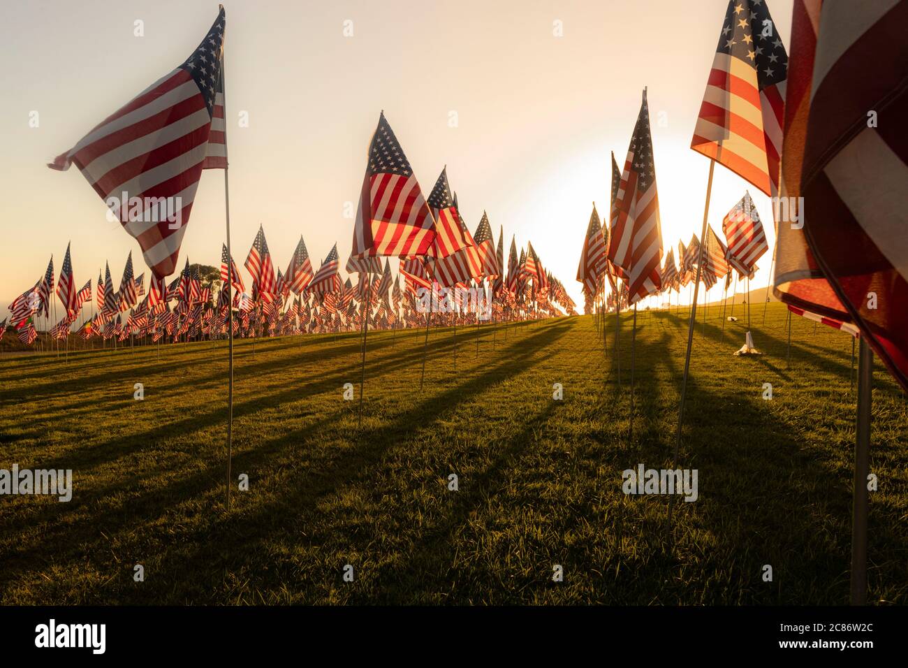 Alumni Park Malibu - Bandiere da ricordare 9/11 attentati terroristici Foto Stock