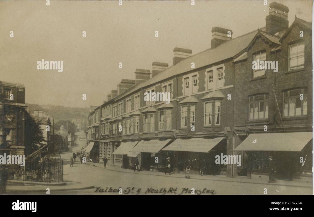 Talbot Street & Neath Road, Maesteg, Bridgend, Llynfi Valley, Glamorgan, Galles. Foto Stock