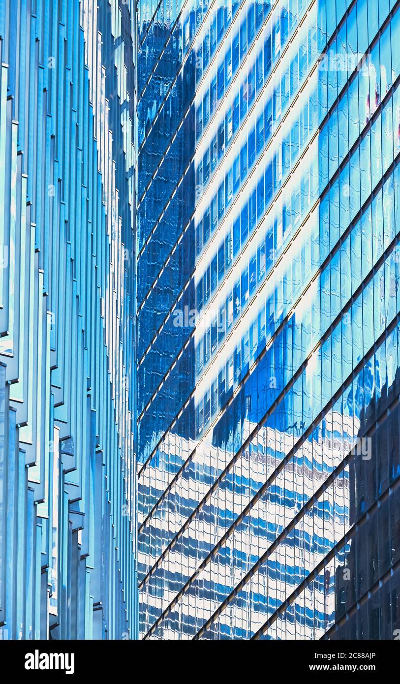 Edifici moderni sfoggia un'architettura astratta. Foto Stock