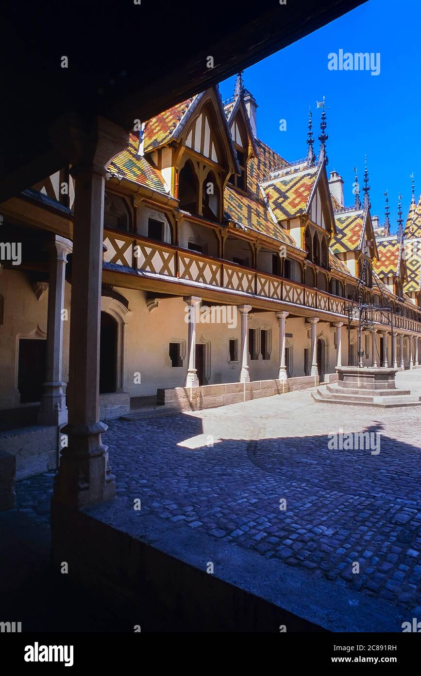 L'Hospices de Beaune o Hôtel-Dieu de Beaune, Beaune, Borgogna, Francia Foto Stock