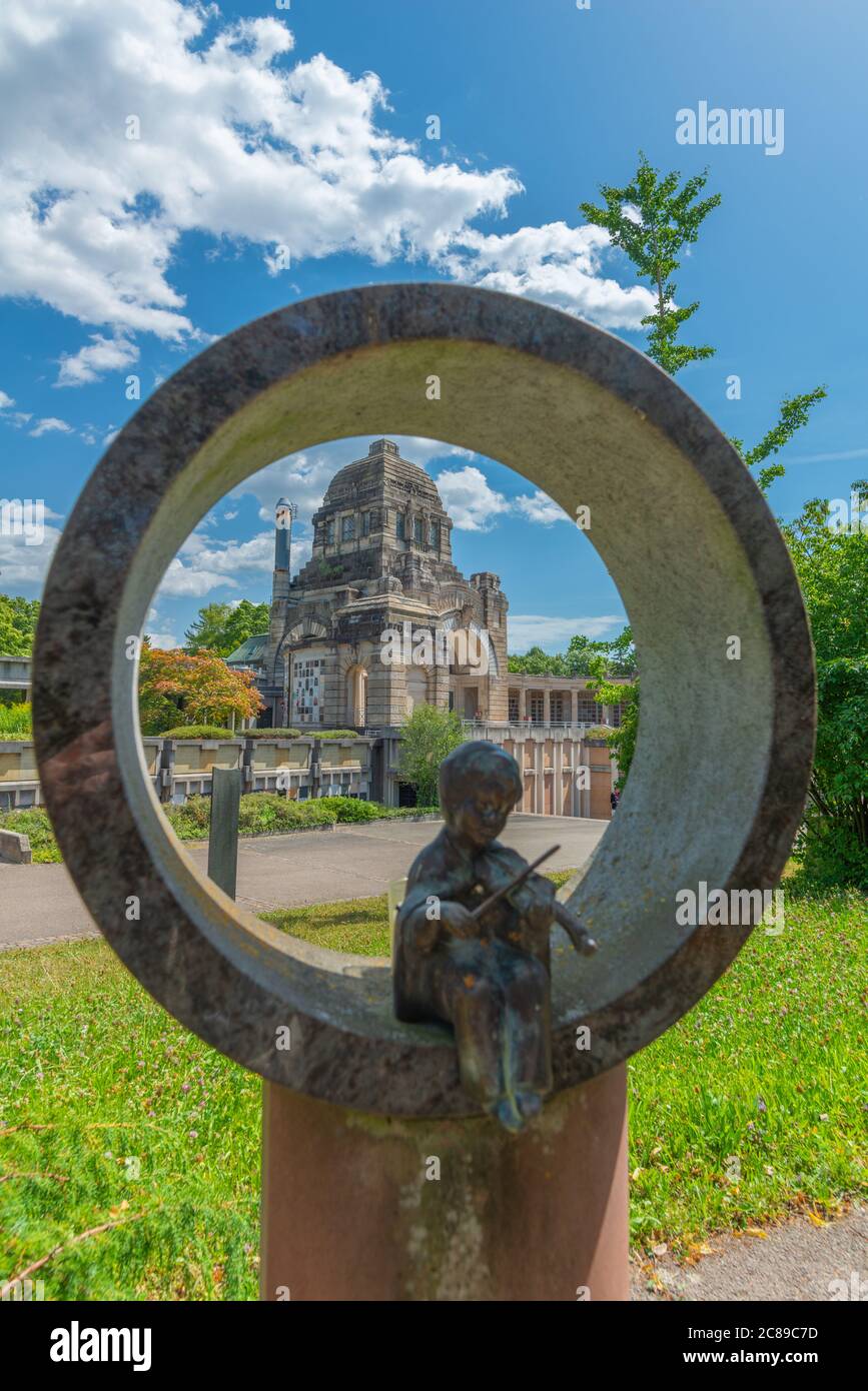 Mausoleo all'interno del Pragfriedhof o del Cimitero di Prag,´s capitale dello stato Stoccarda, Baden-Württemberg, Germania del Sud, Europa Foto Stock
