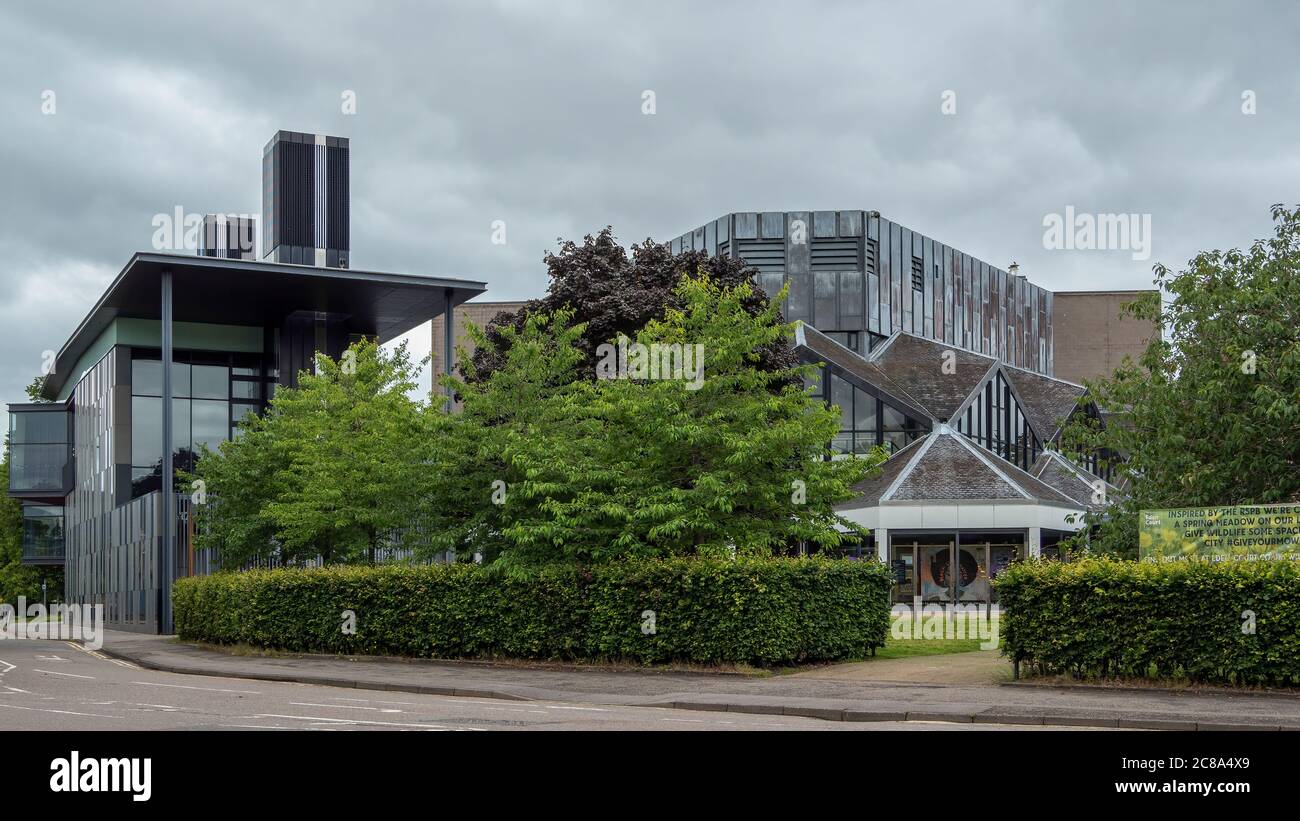 Eden Court Theatre, Bishops Road, Inverness, in un giorno di festa, mentre chiuso a causa delle restrizioni del Covid 19. Foto Stock