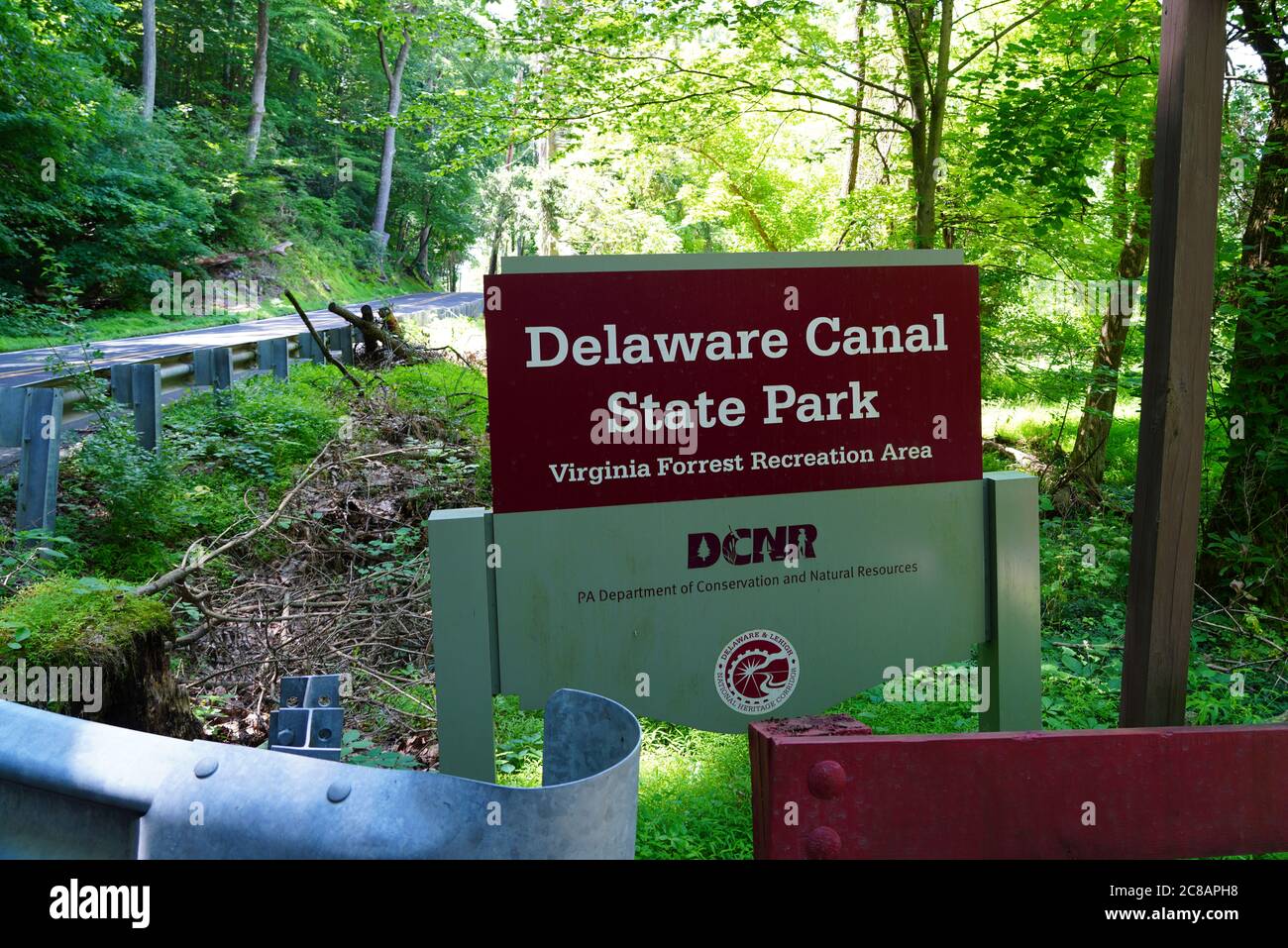 BUCKS COUNTY, Pennsylvania –14 LUG 2020- Vista del Delaware Canal state Park Virginia Forrest Recreation Area nella contea di Bucks, Pennsylvania, Stati Uniti. Foto Stock