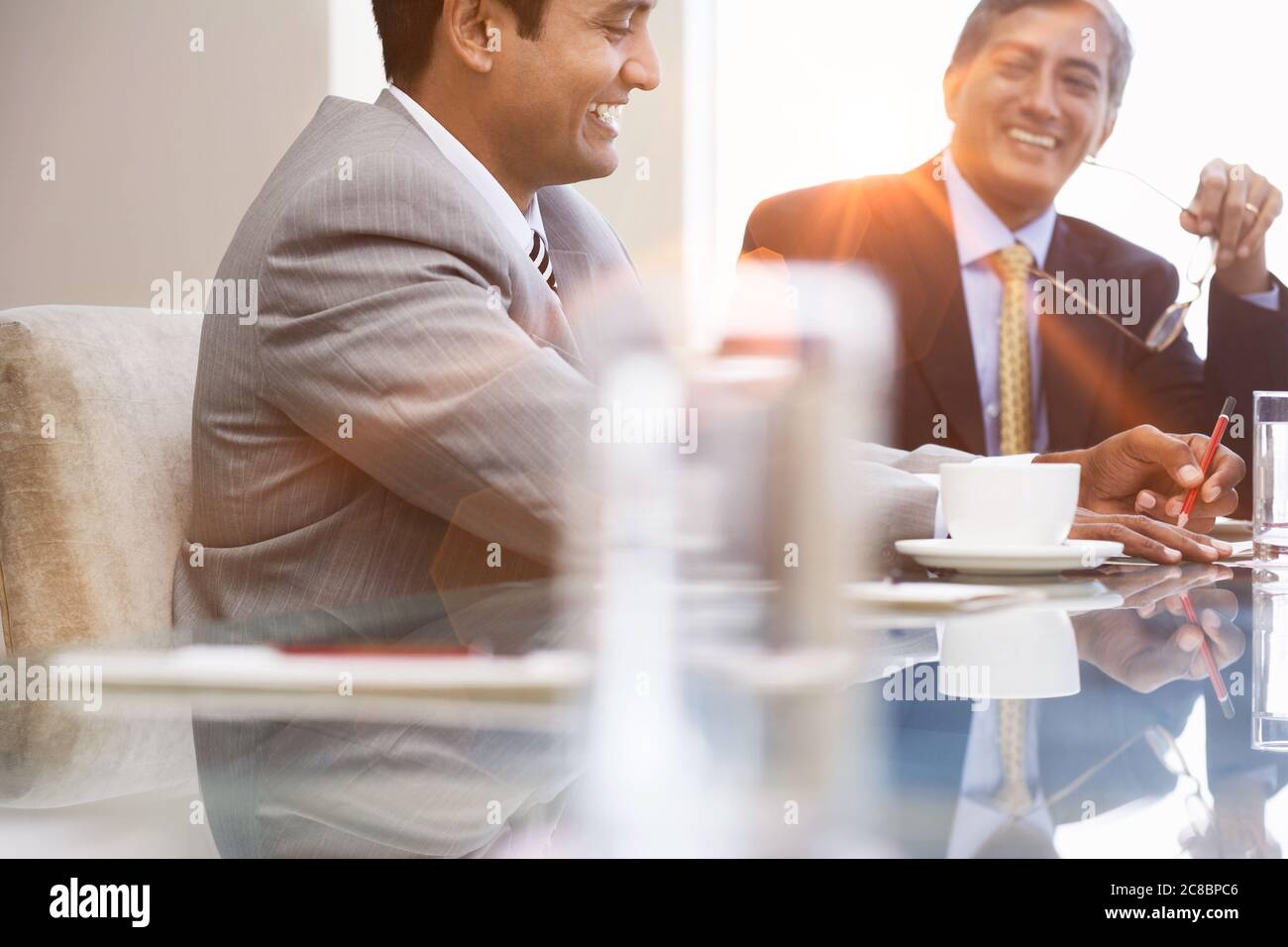 Imprenditori indiani in riunione Foto Stock