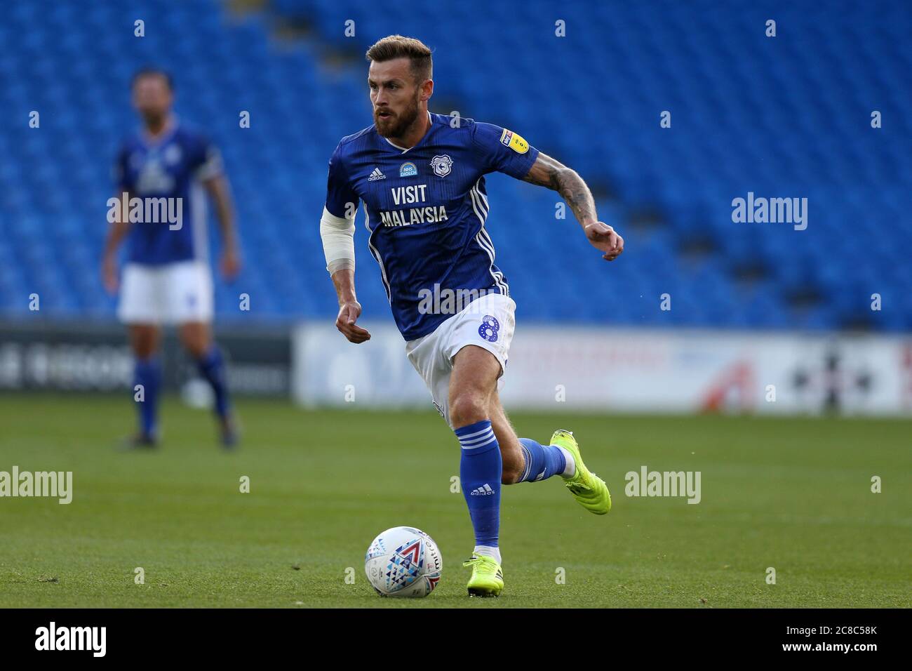 Cardiff, Regno Unito. 22 luglio 2020. Joe Ralls della città di Cardiff in azione. EFL Skybet Championship, Cardiff City contro Hull City al Cardiff City Stadium di Cardiff, Galles, mercoledì 22 luglio 2020. Questa immagine può essere utilizzata solo per scopi editoriali. Solo per uso editoriale, licenza richiesta per uso commerciale. Non si può usare nelle scommesse, nei giochi o nelle pubblicazioni di un singolo club/campionato/giocatore. pic di Andrew Orchard/Andrew Orchard sport photography/Alamy Live news Credit: Andrew Orchard sports photography/Alamy Live News Foto Stock