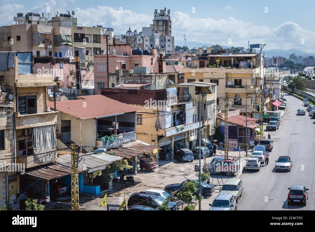 Vista aerea sul sobborgo di Sin el Fil visto dal ponte di Yerevan sul fiume Beirut tra, Libano Foto Stock