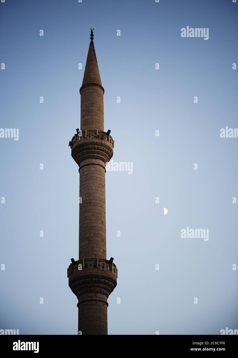 minareto della moschea Göreme, Cappadocia, Turchia Foto Stock