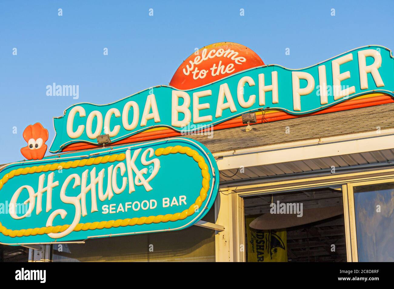 Cocoa Beach Florida, Cocoa Beach Pier, cartello, logo, Oh Shucks, frutti di mare bar, ristoranti ristoranti, ristoranti, ristoranti, ristoranti, ristoranti, ristoranti, ristoranti, caffè, bistrot, cibo, cena, ea Foto Stock