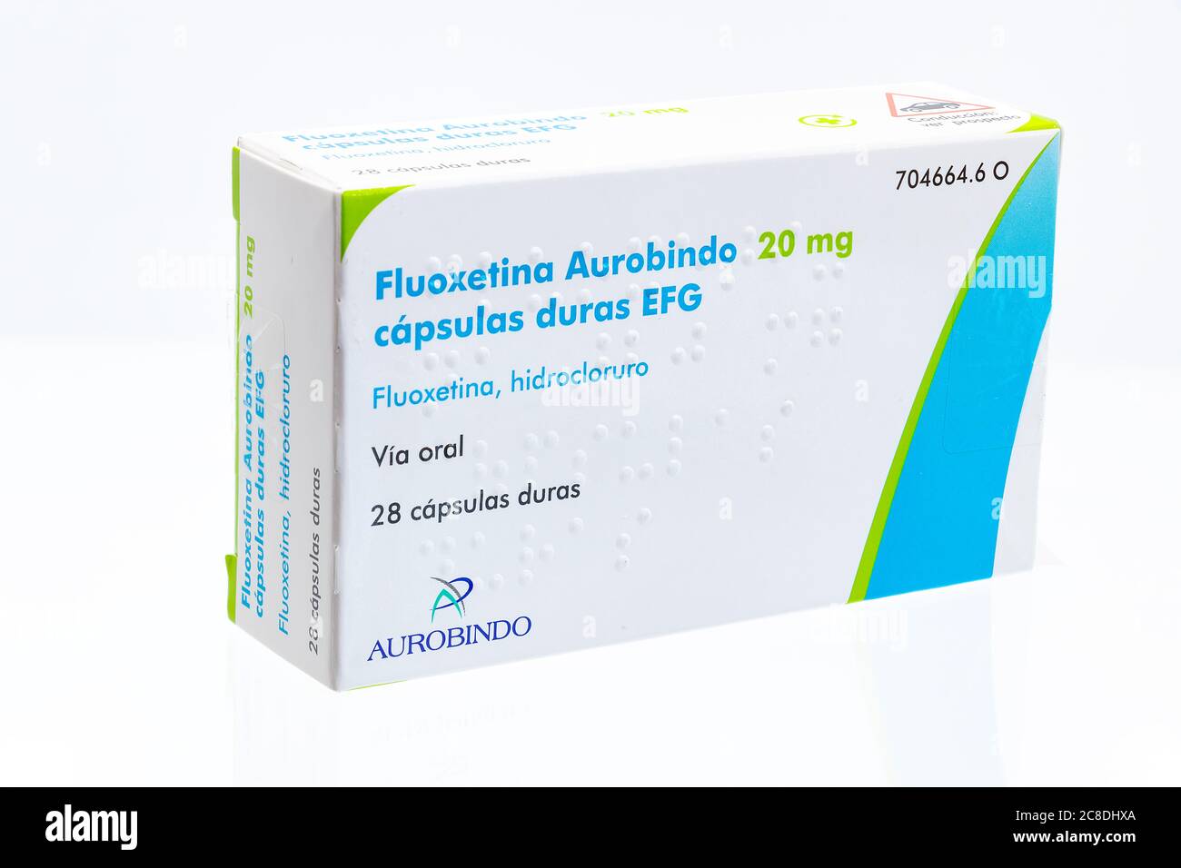 Huelva, Spagna - 23 luglio 2020: Scatola spagnola di Fluoxetine Aurobindo 20mg. Fluoxetina è un tipo di antidepressivo noto come SSRI (serotonina selettiva) Foto Stock