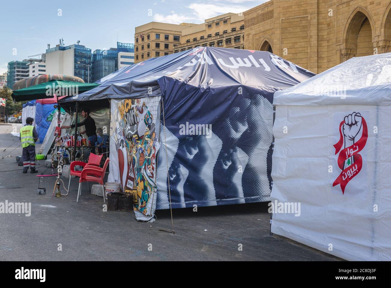 Accampamento della Rivoluzione d'Ottobre manifestanti sulla Piazza dei Martiri nel centro di Beirut, Libano Foto Stock