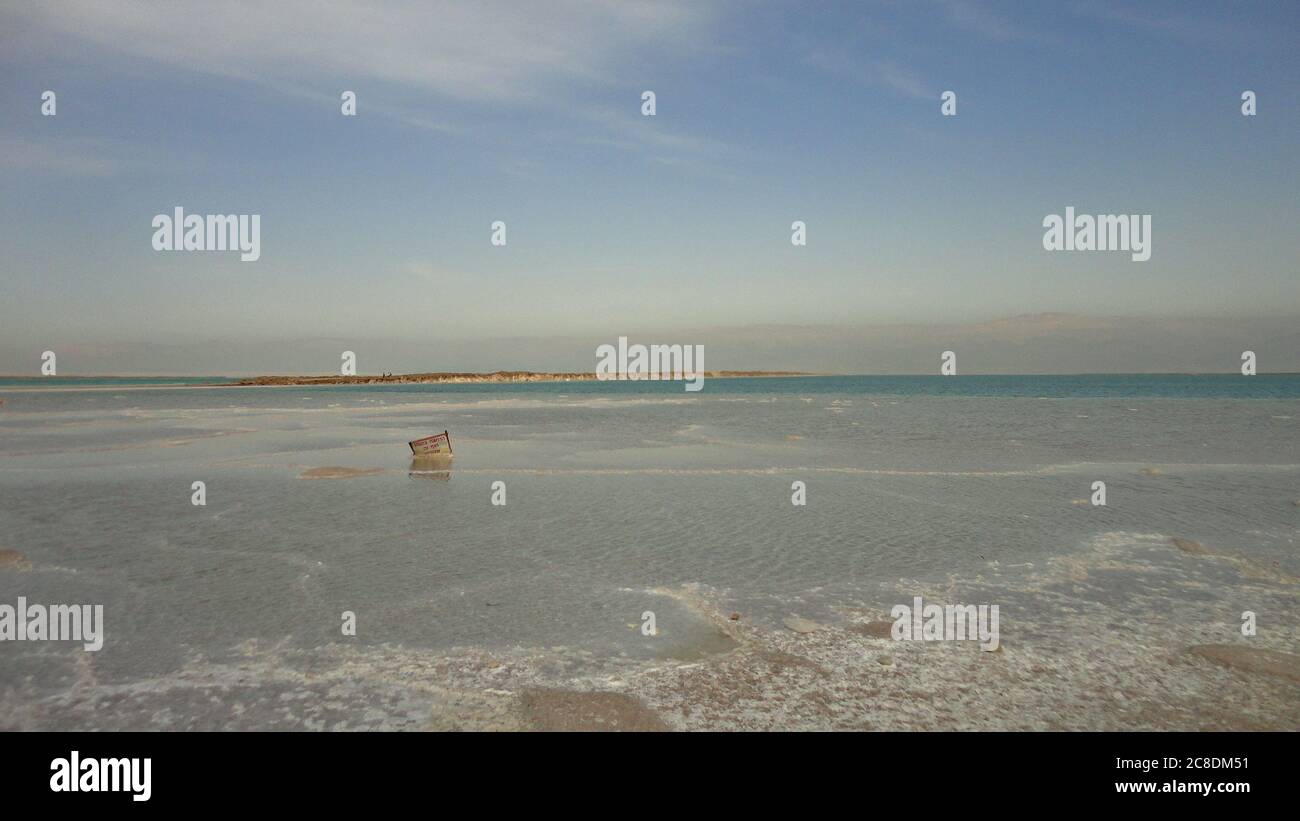 Israele, spiaggia di sale del Mar Morto Foto Stock